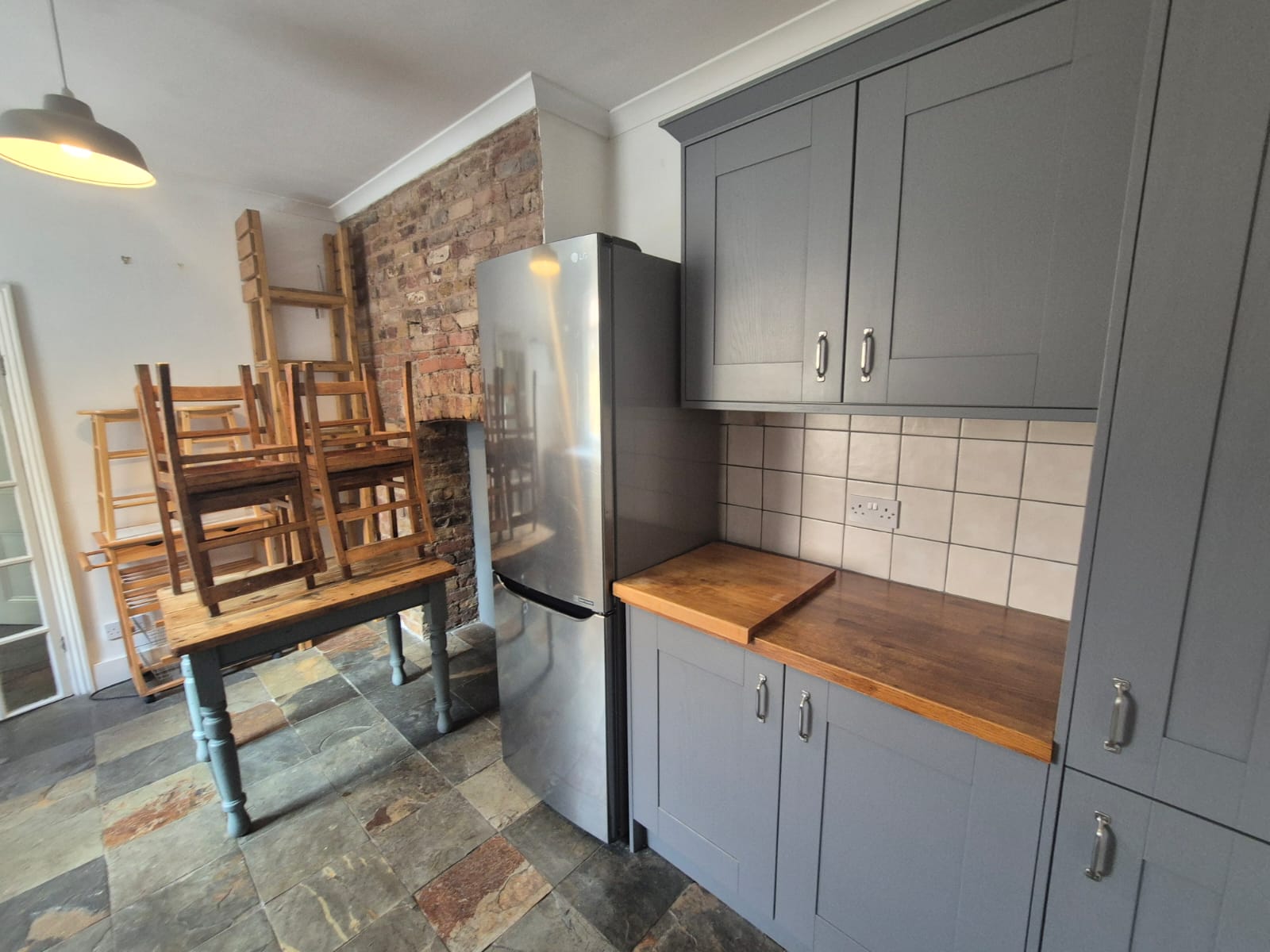 Flat Manchester Road in Greater London