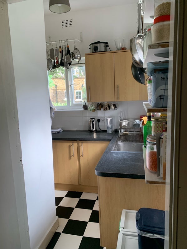 Room Farleigh Road in Greater London