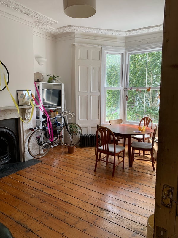 Room Farleigh Road in Greater London