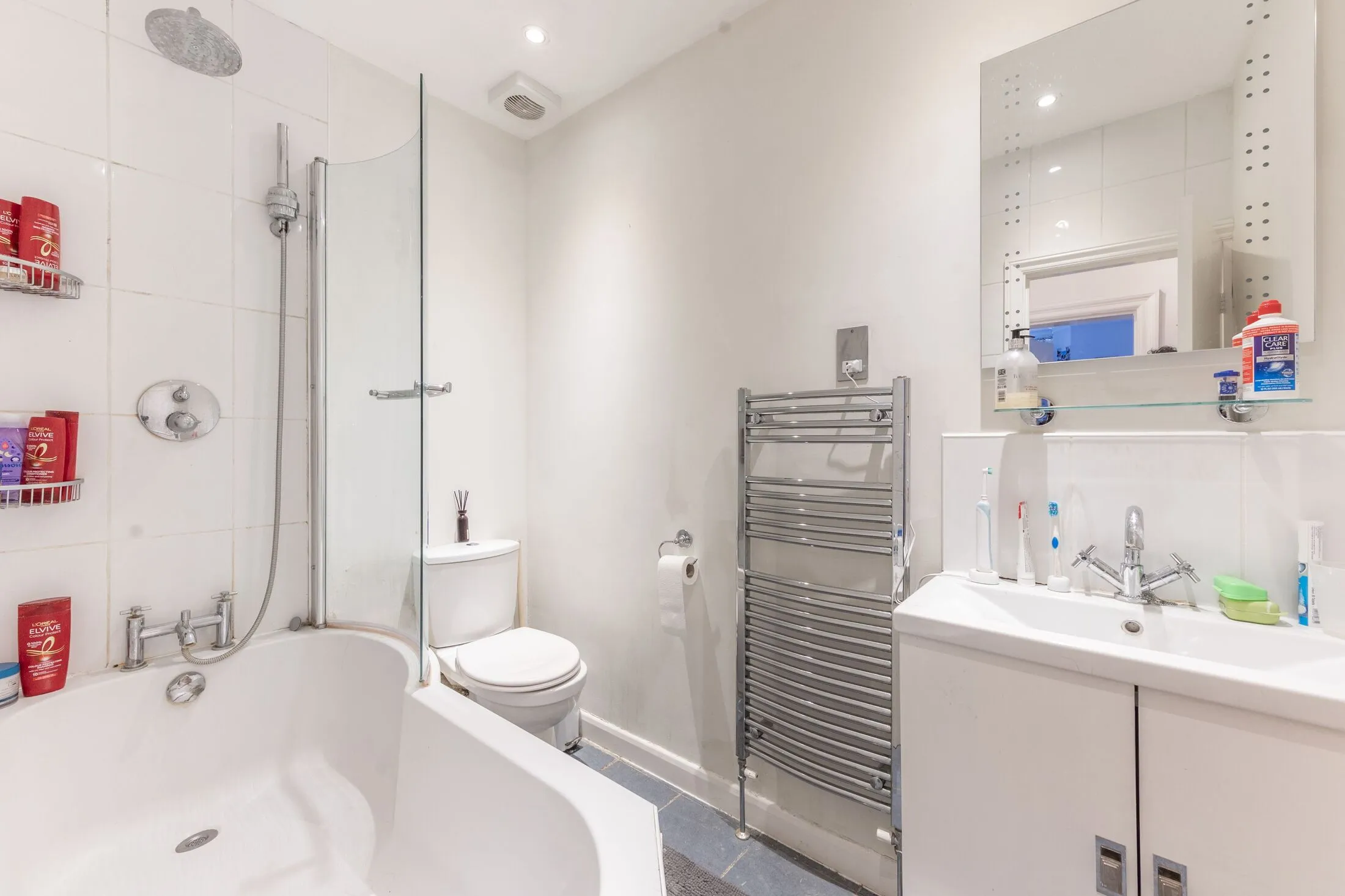 Flat Camera Place in Greater London
