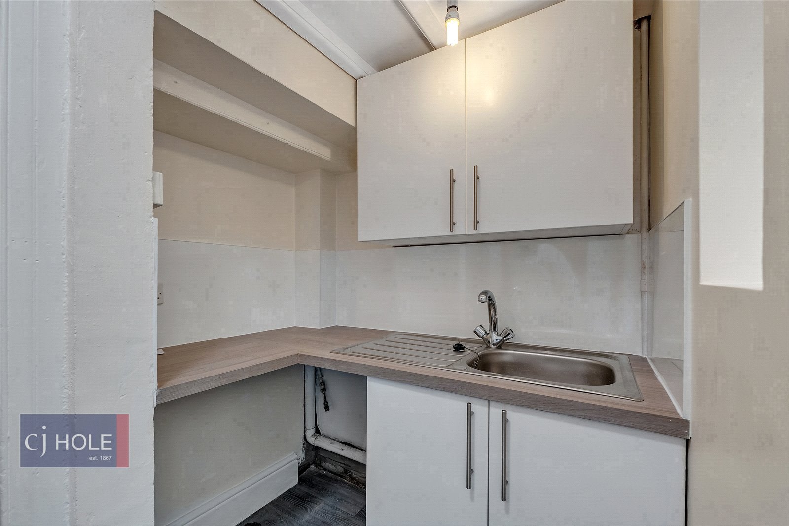Flat Cotham Grove in Bristol