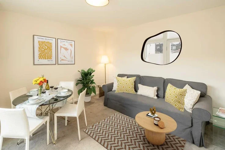 Flat Gloucester Place in City of Westminster
