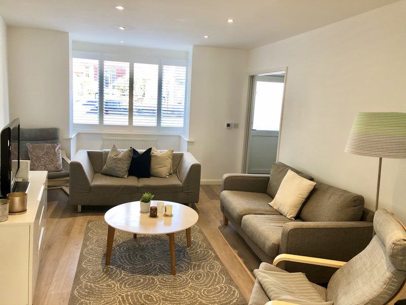 Room Montana Road in Greater London