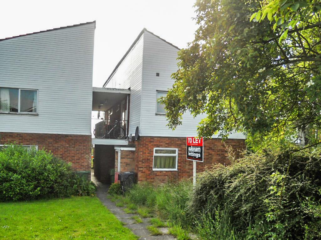 Flat Pennine Road in Bromsgrove