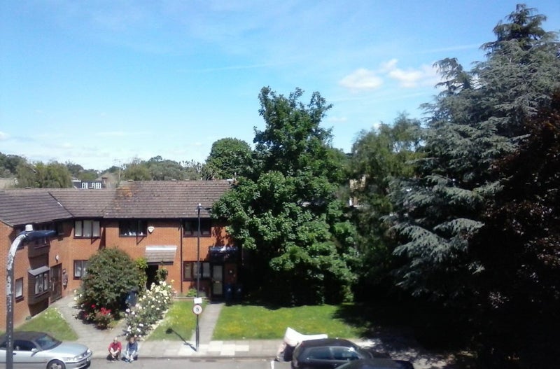 Room Beardsley Way in Greater London