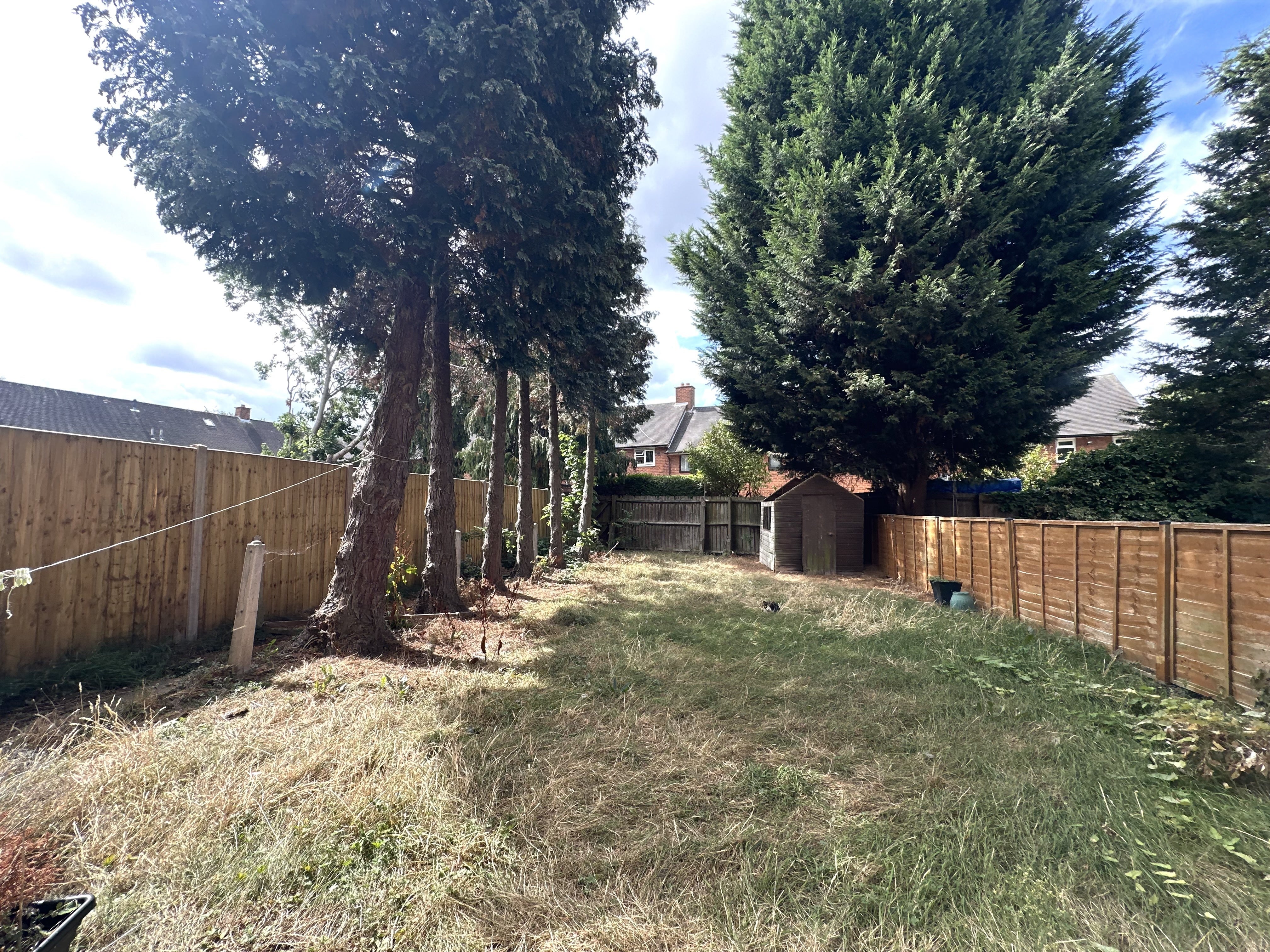 Flat Hopwas Grove in Metropolitan Borough of Solihull