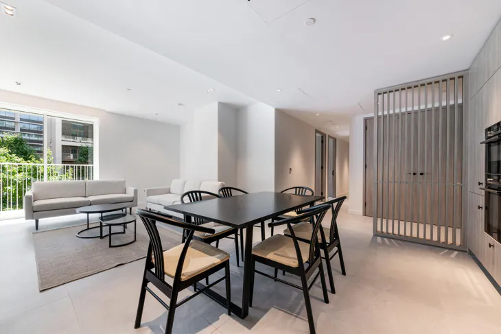 Flat Lewis Cubitt Walk in Greater London