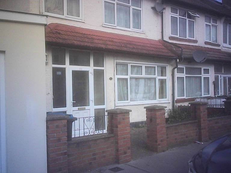 House Geneva Road in Greater London