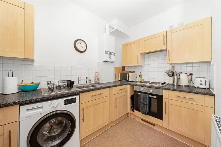 Flat Dairy Farm Place in Greater London