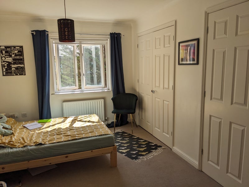 Room Blundell Close in Greater London