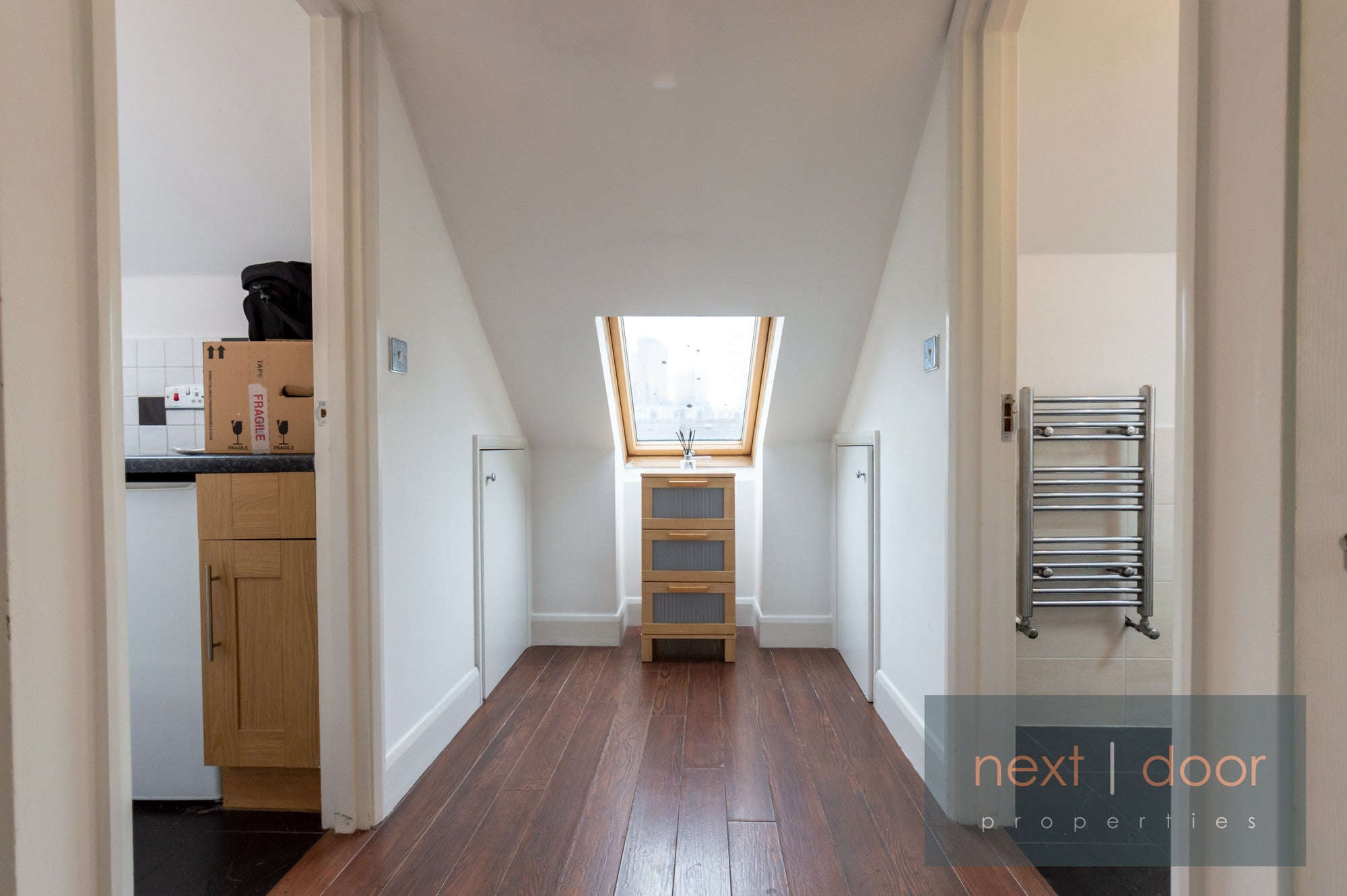 Flat Sunninghill Road in Greater London