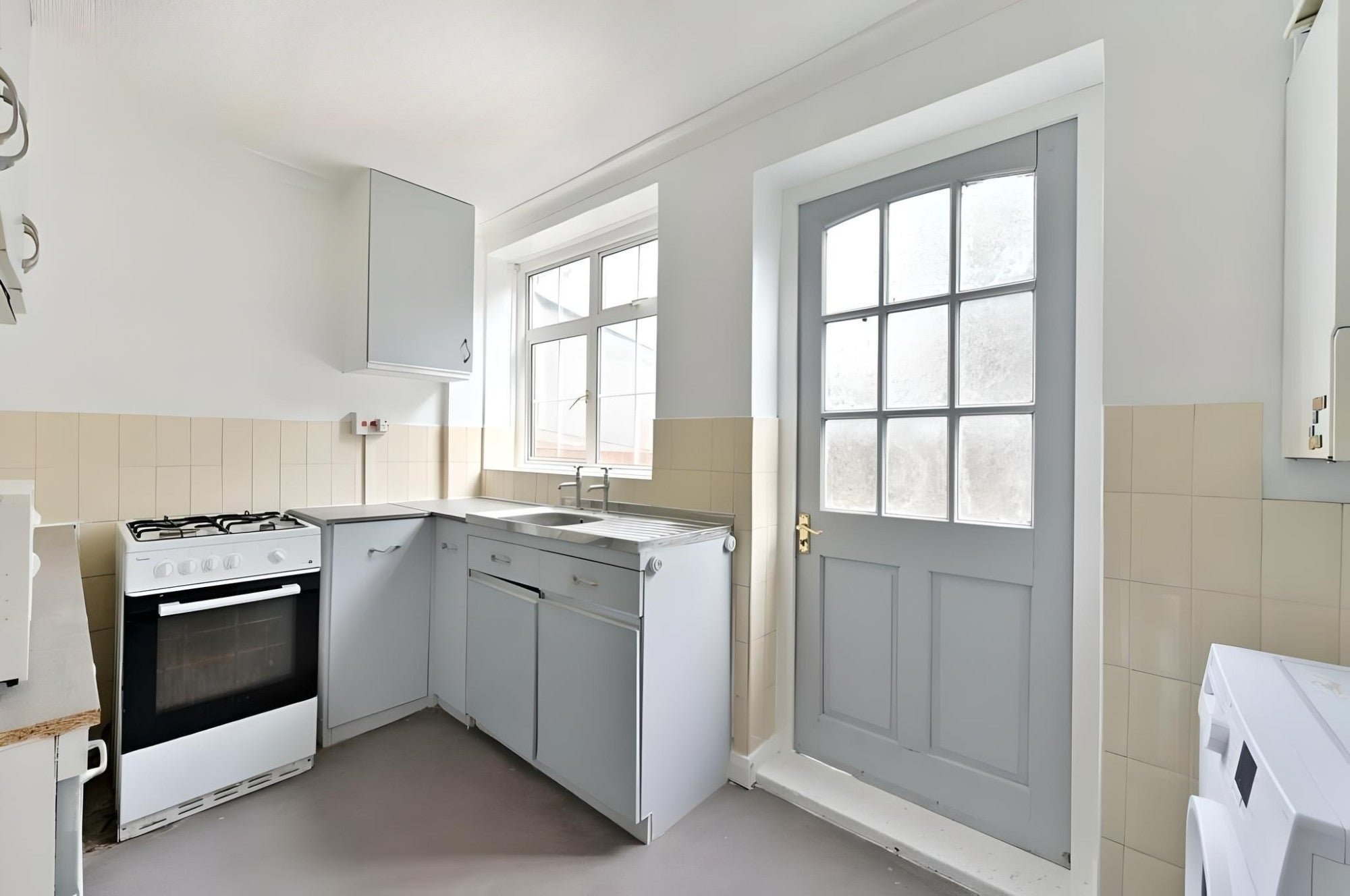 House Netley Gardens in Greater London