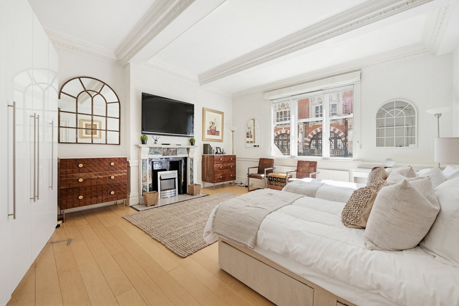 Flat Knightsbridge in City of Westminster