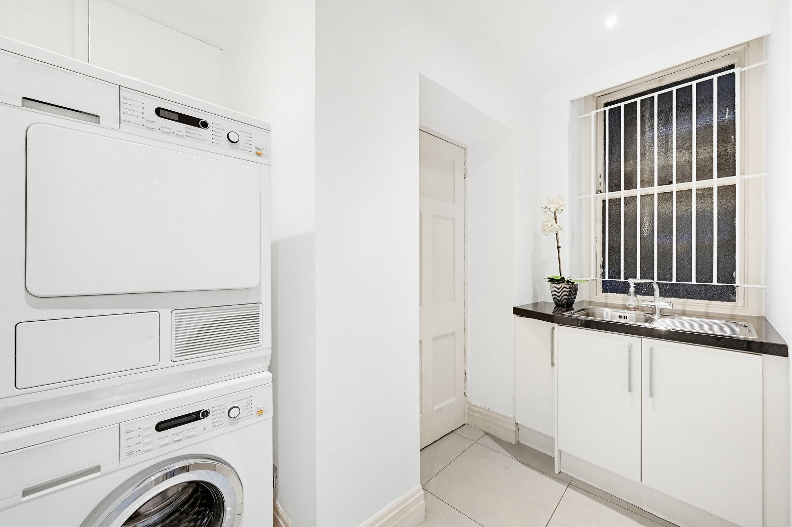 Flat Knightsbridge in City of Westminster