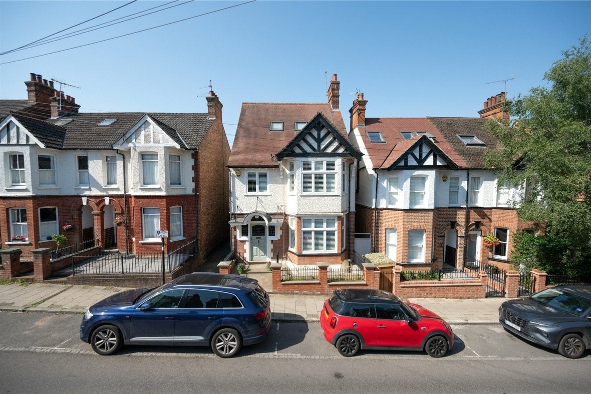 House Carlisle Avenue in St Albans