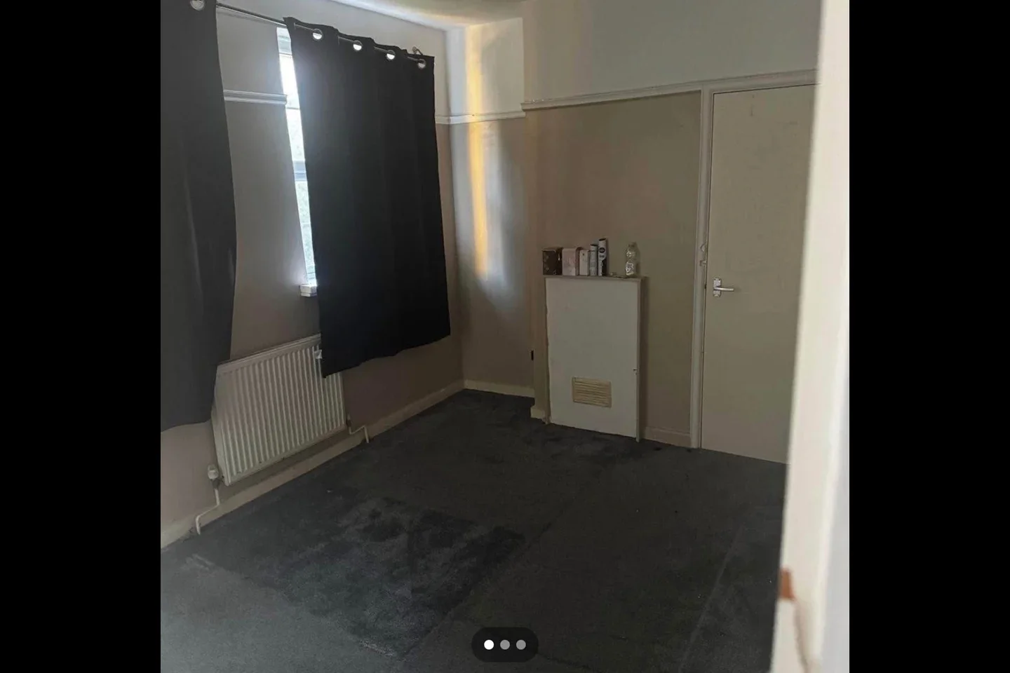Room Romborough Way in Greater London