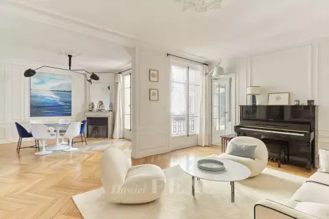 Appartement Rue Michel-Ange à Paris