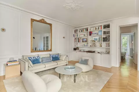 Appartement Rue Michel-Ange à Paris