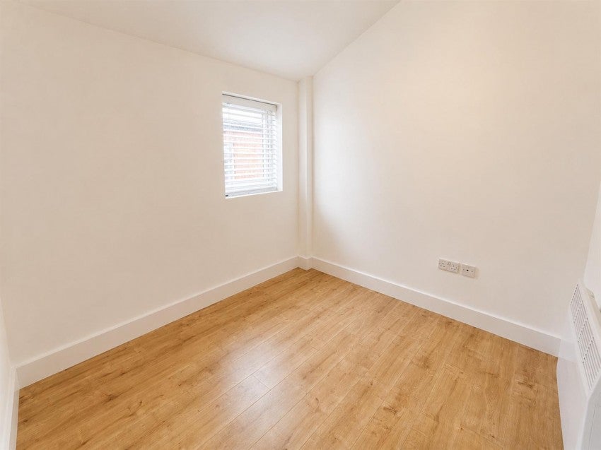 Flat Moores Road in Leicester