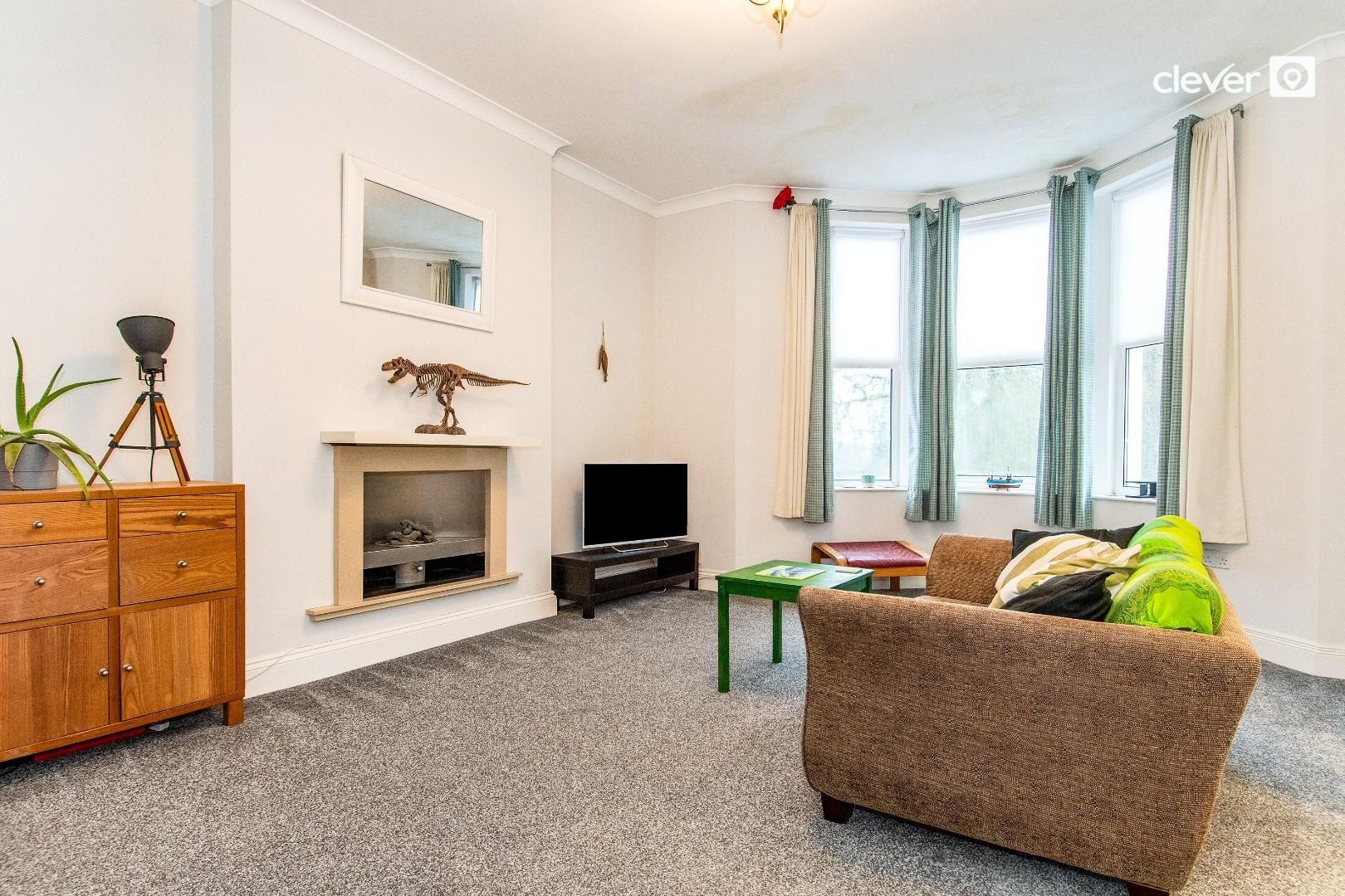 Flat Tothill Avenue in Plymouth