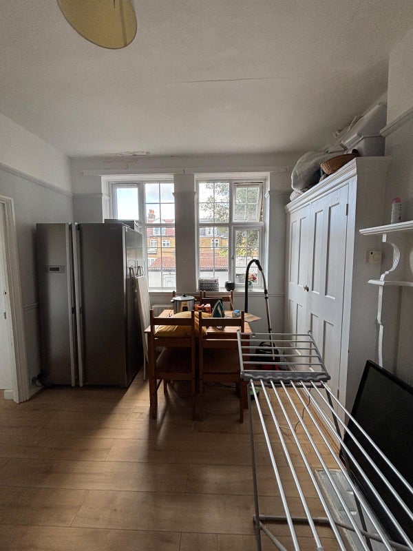 Room Fishponds Road in Greater London