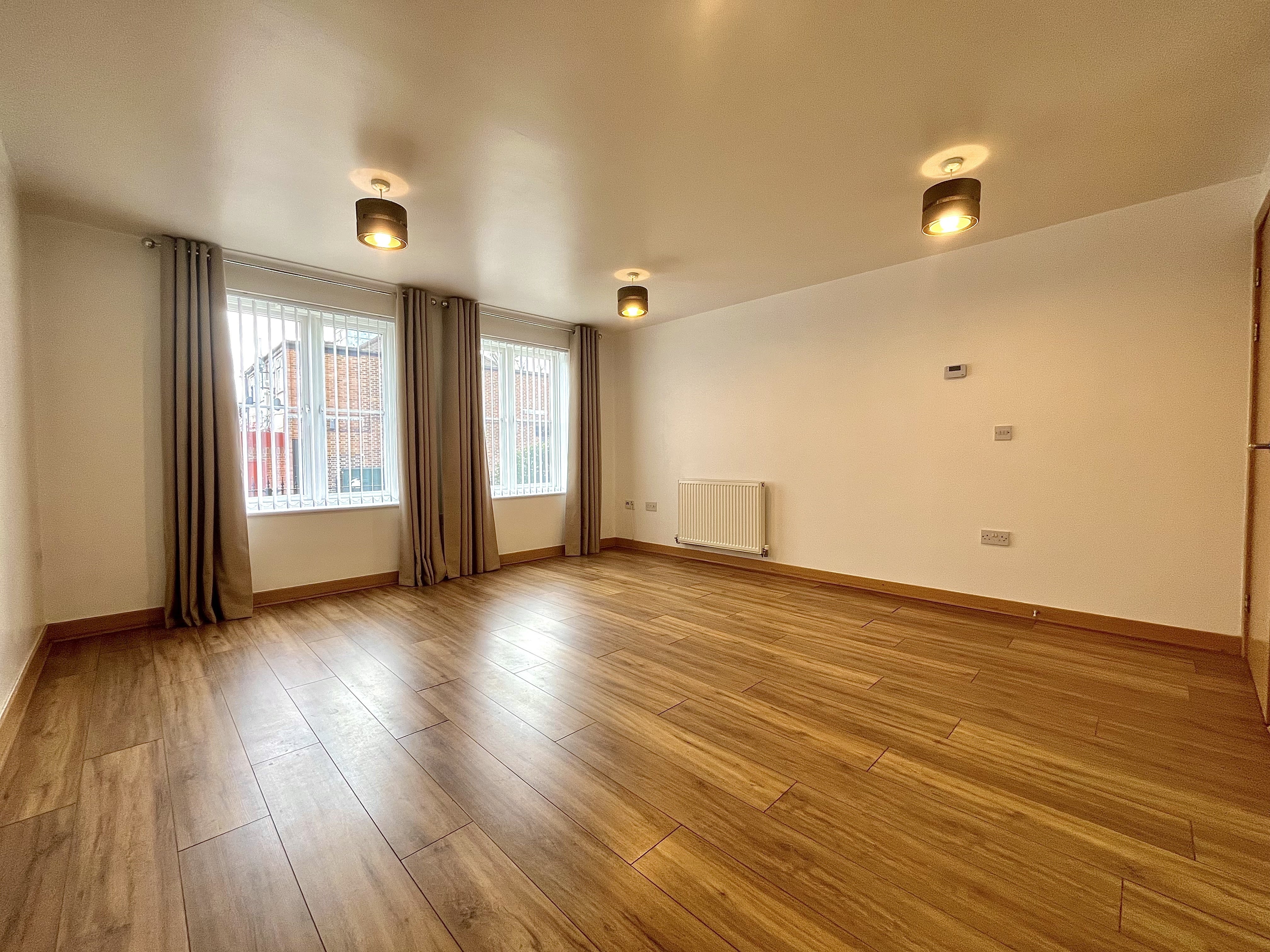Flat Westmount Road in Greater London