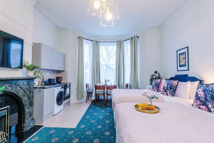 Flat Adelaide Road in Royal Leamington Spa