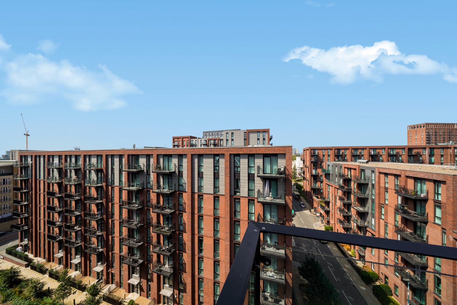 Flat Lockside Lane in Salford