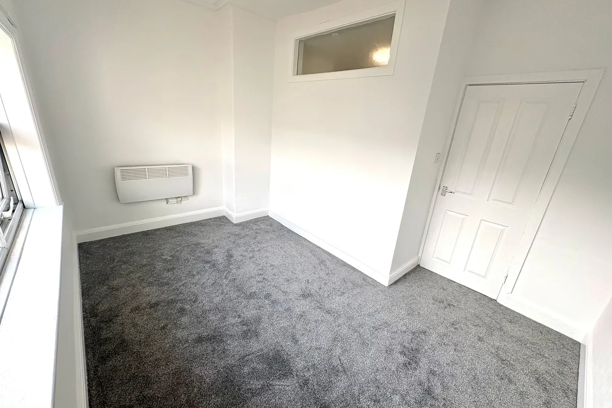 Flat Greenbank Road in Birkenhead