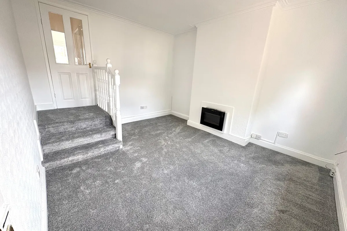 Flat Greenbank Road in Birkenhead