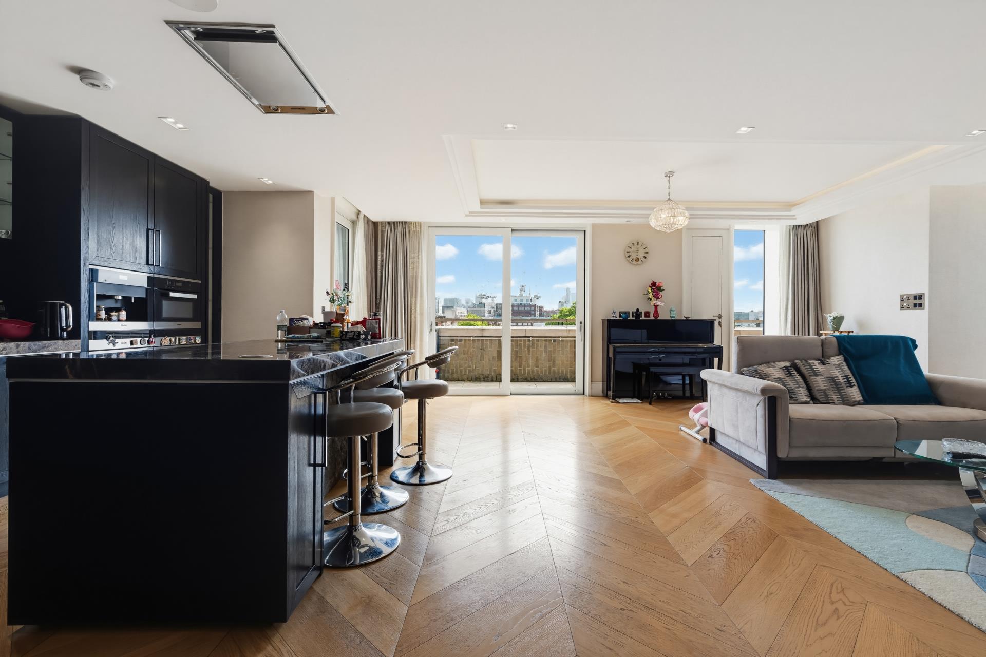 Flat Strand in City of Westminster