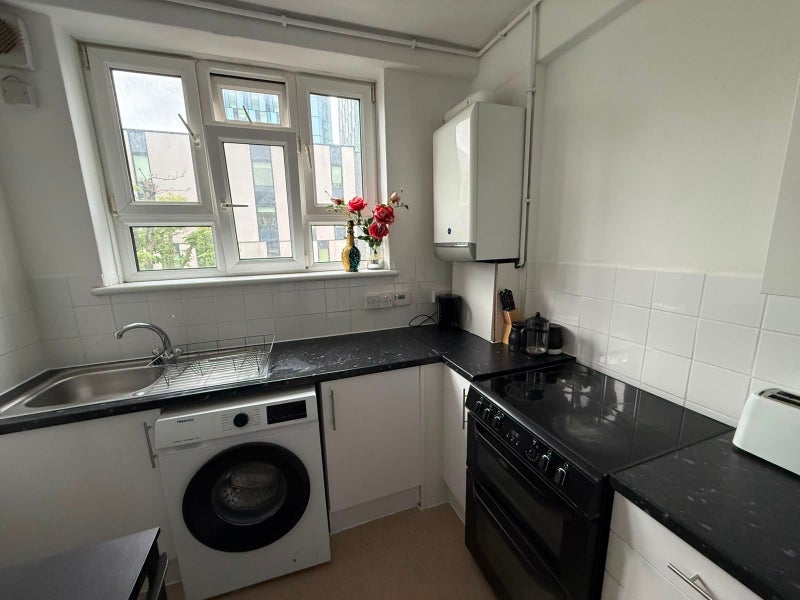 Flat Killick Street in Greater London