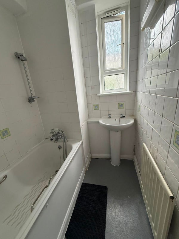 Flat Killick Street in Greater London