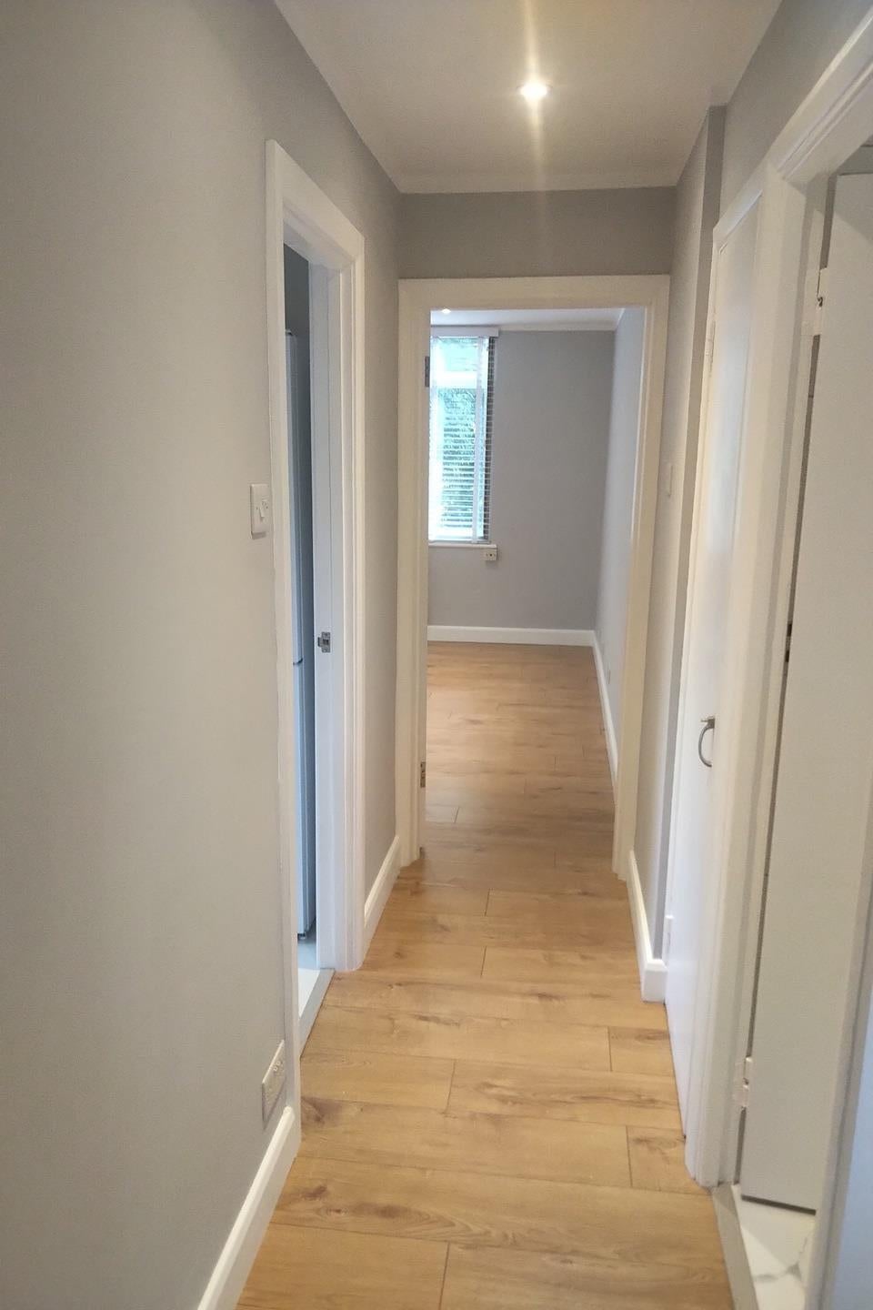 Flat Well Hall Road in Greater London