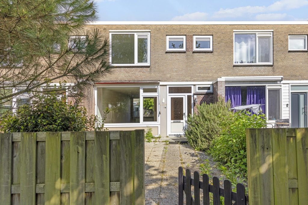 Huis Aagje Dekenlaan 23 in Delft