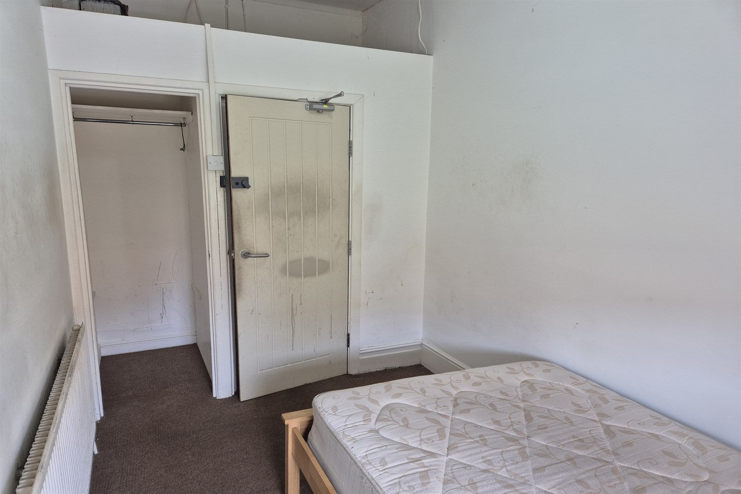 Room Cowbridge Road East in Cardiff