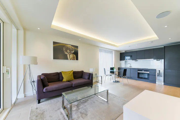 Flat Thurstan Street in Greater London