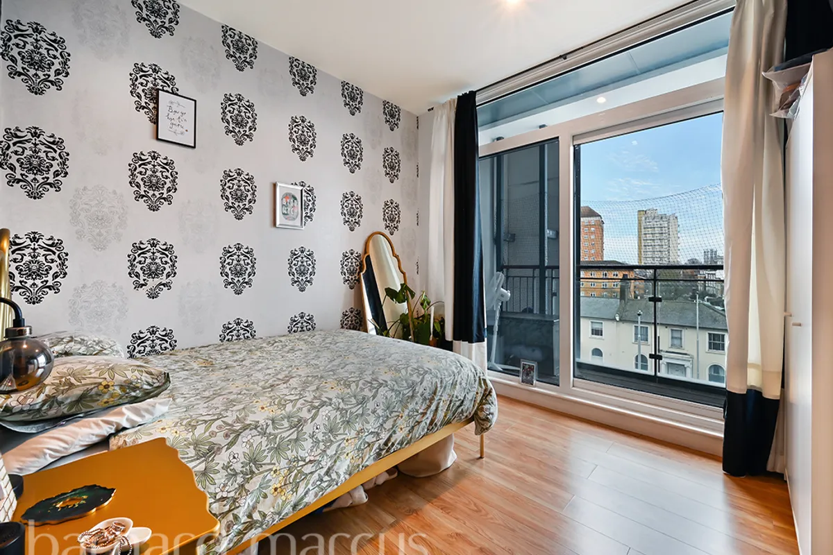 Flat Belmore Street in Greater London