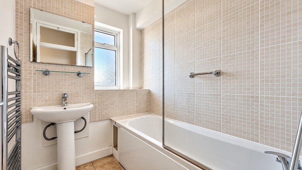 Flat Wakefield Street in Greater London