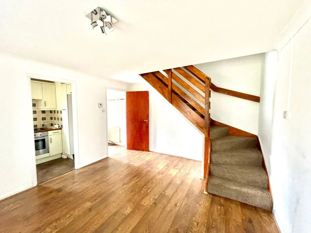 House Kings Chase in Elmbridge