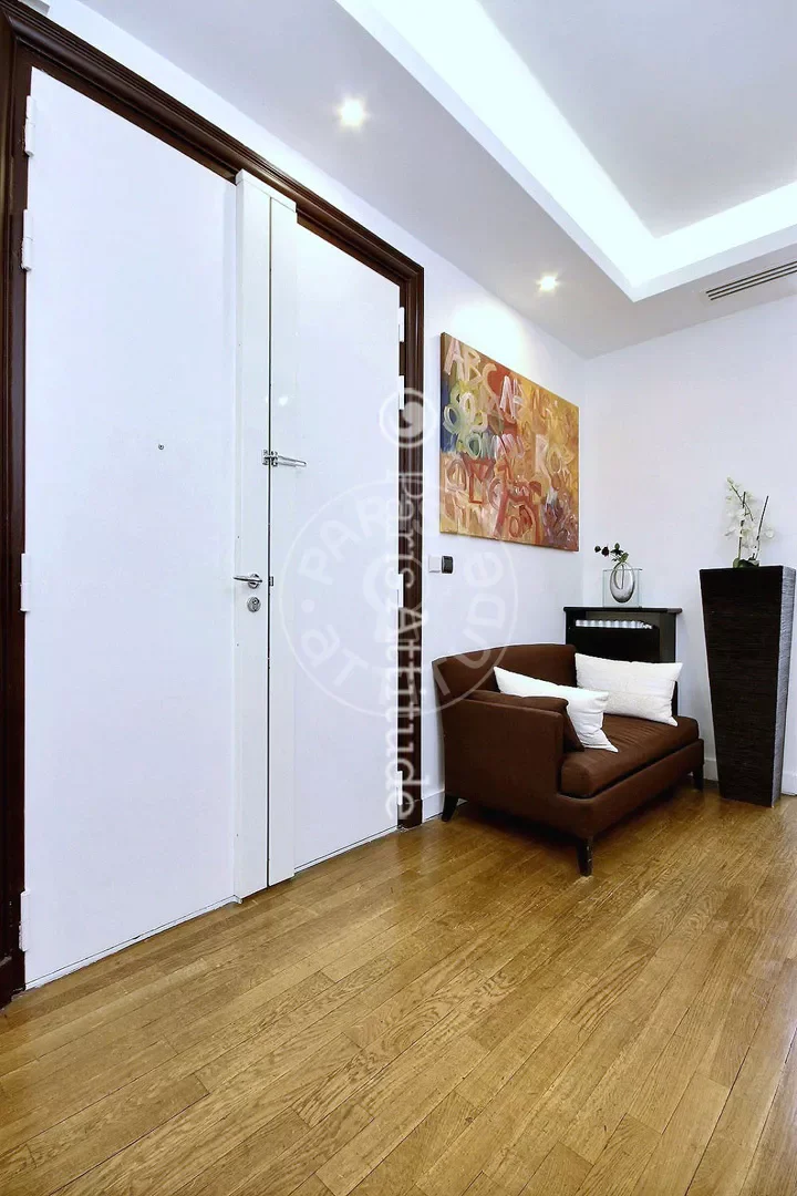 Appartement Rue Arsène Houssaye à Paris