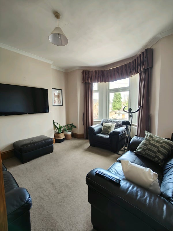 Room Claude Road in Greater London