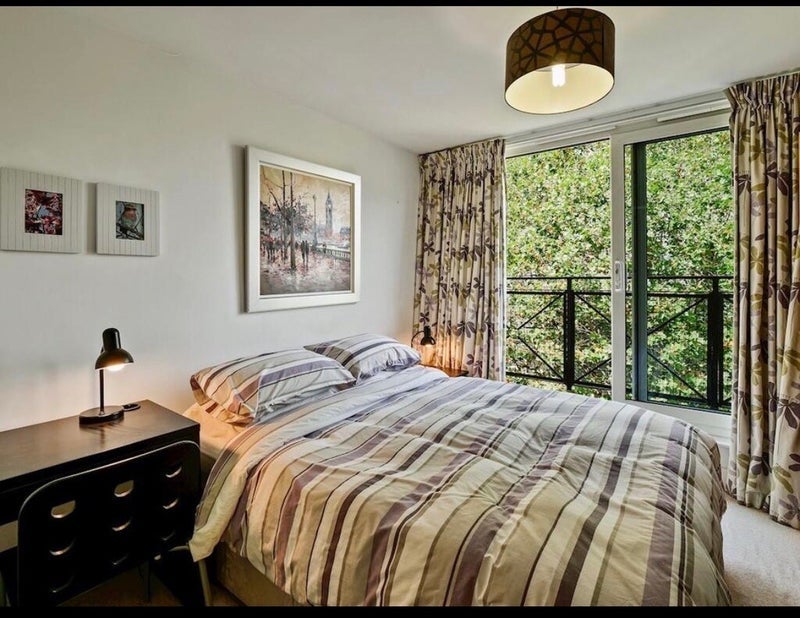 Room Alscot Road in Greater London