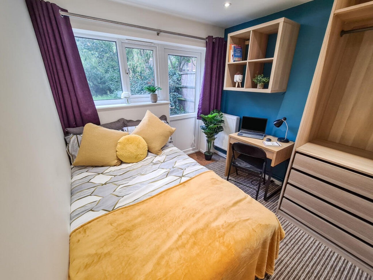 Room Peverell Road in Norwich