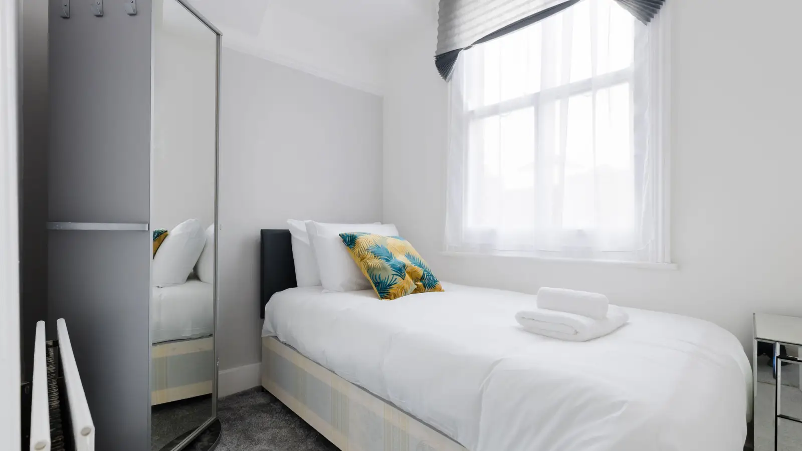 Flat Digby Street in Greater London