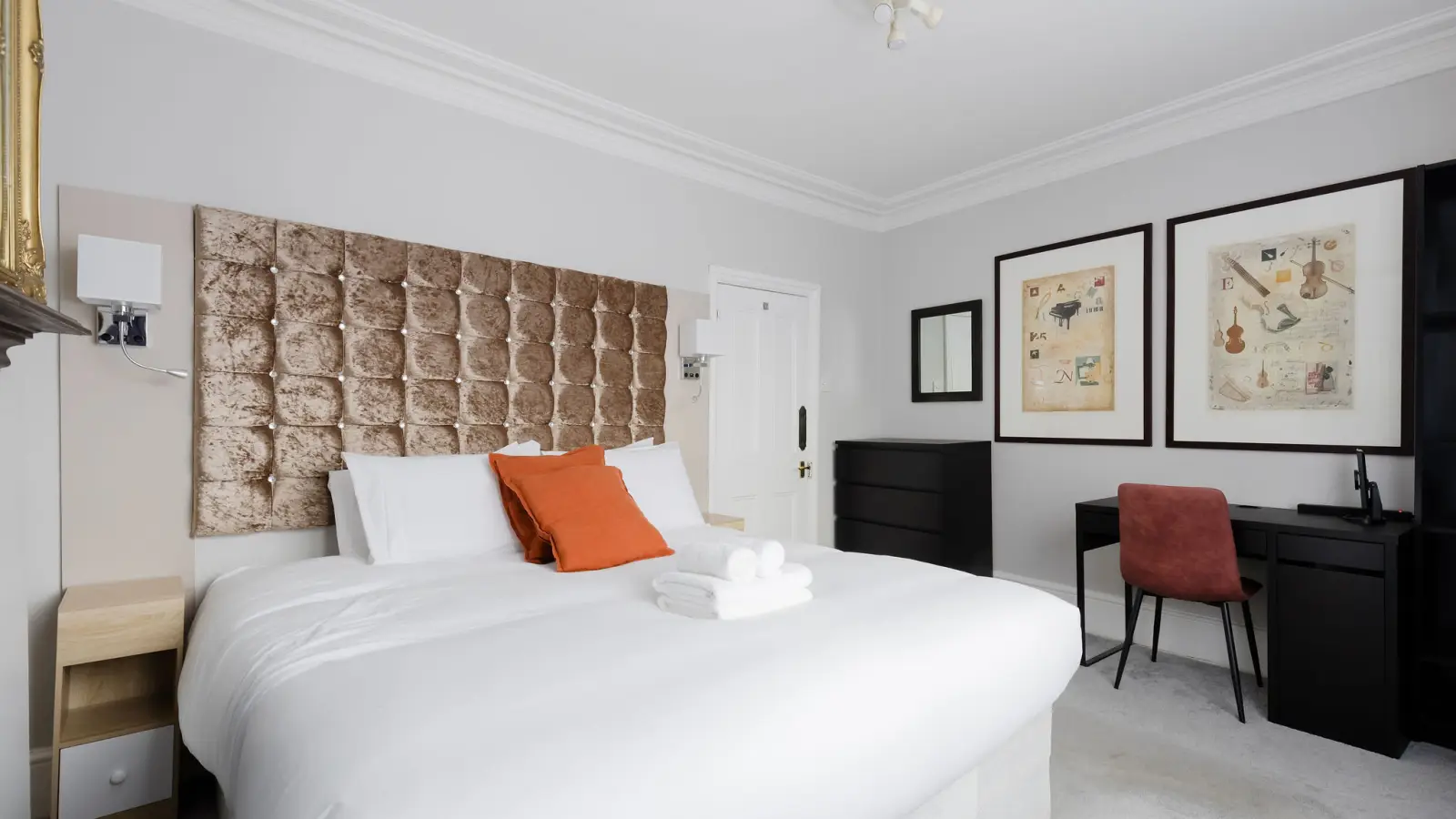 Flat Digby Street in Greater London