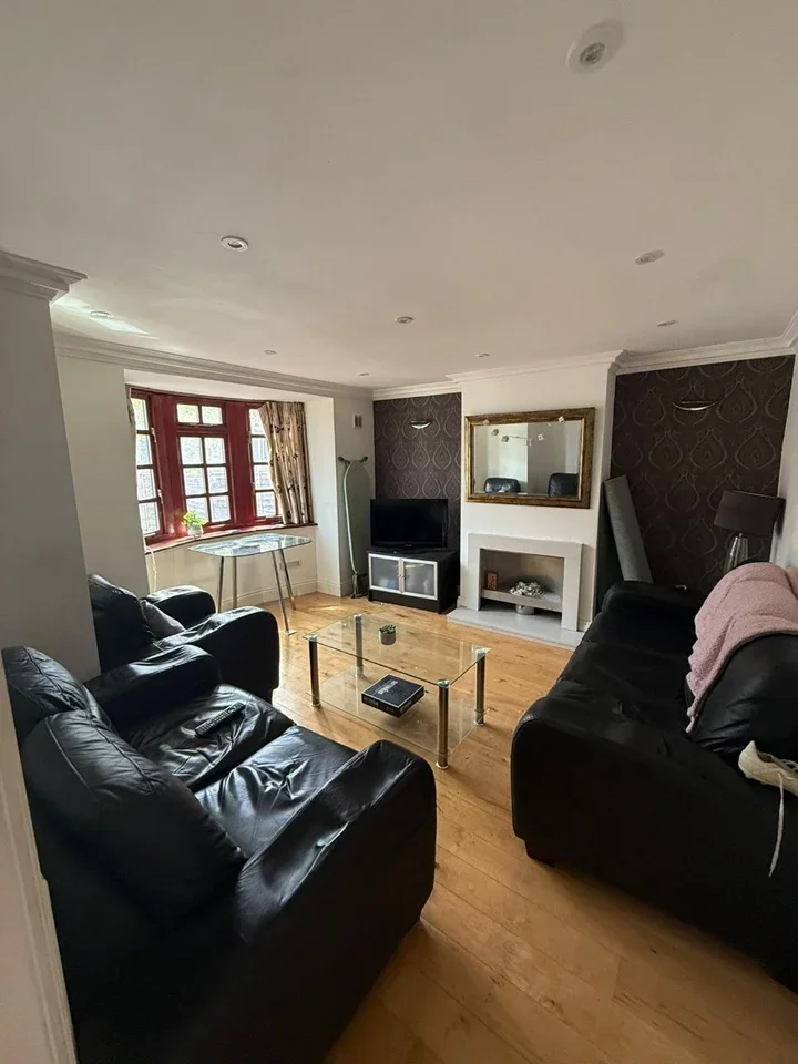 Room Fontenoy Road in Greater London