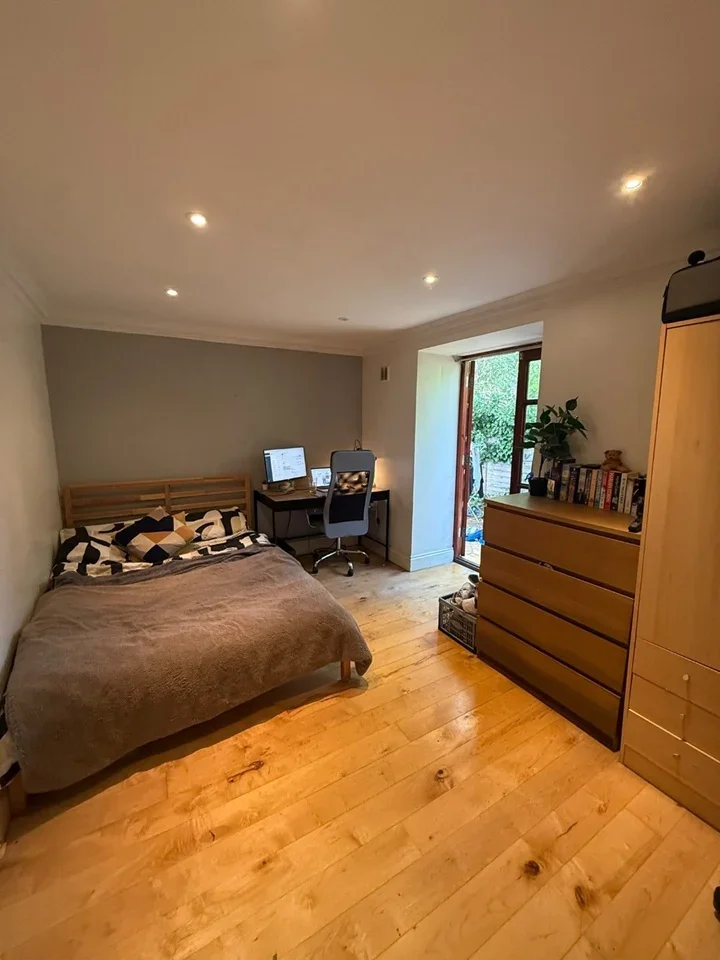 Room Fontenoy Road in Greater London