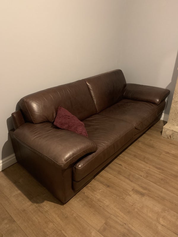 Room Chaddock Lane in Manchester