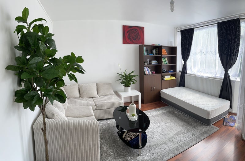 Room Seagrave Close in Greater London